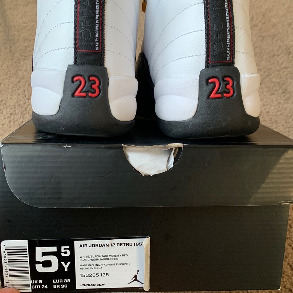 Air Jordan Retro 12 “Taxi” 2013